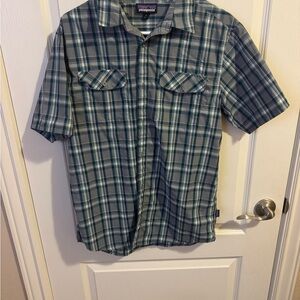 Patagonia Men's Blue Plaid Shirt
